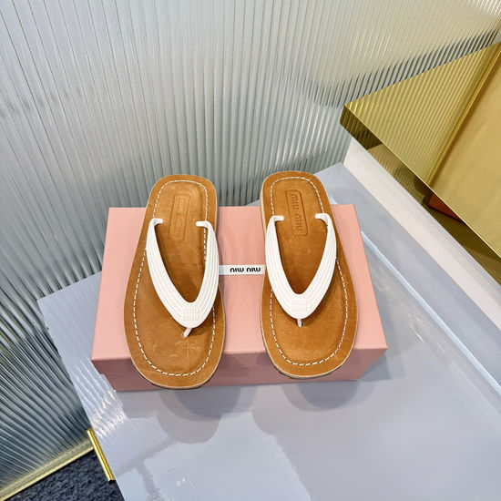 Miu Miu Minimalist Flip-Flops for Beach Elegance