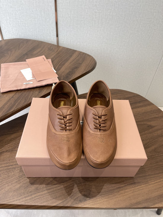 Miu Miu Vintage Lace-up Leather Loafers Comfortable Casual Footwear
