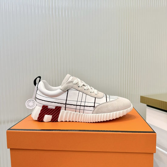 Hermes Comfortable Casual Sneakers with Breathable Lining