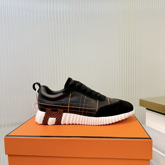 Hermes Comfortable Casual Sneakers with Breathable Lining