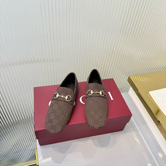 Gucci Classic Metal Accent Leather Loafer Flats