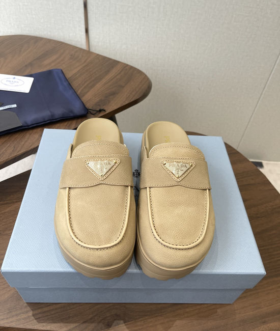 Prada Vintage Closed Toe Slide Shoes Suede Upper Casual Wear