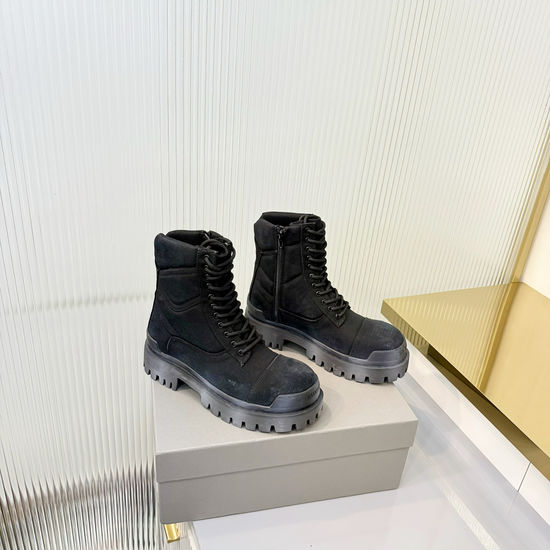 Balenciaga Classic Black Platform Boots Comfortable Versatile For Daily Outfits