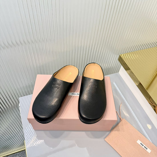 Miu Miu Classic Soft Leather Comfort Casual Slip On Shoes