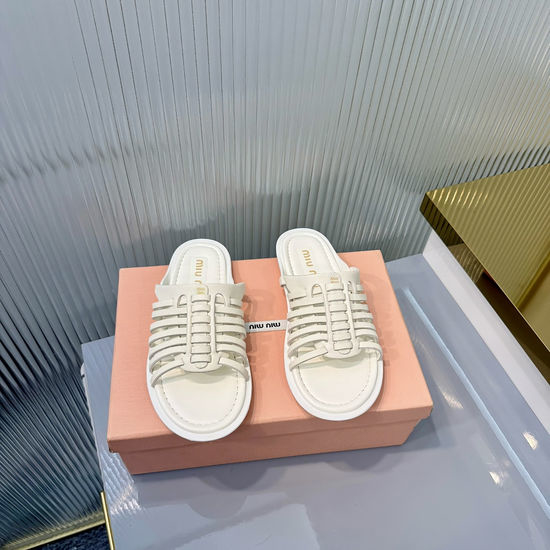 Miu Miu Soft Leather Flat Slides Comfortable Non-slip Casual Daily Footwear