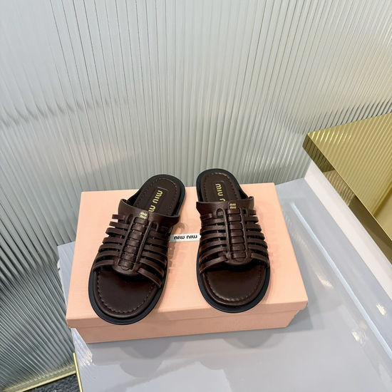 Miu Miu Soft Leather Flat Slides Comfortable Non-slip Casual Daily Footwear