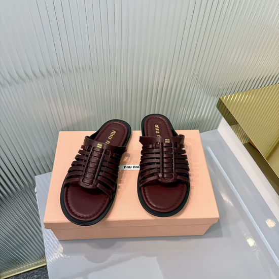 Miu Miu Soft Leather Flat Slides Comfortable Non-slip Casual Daily Footwear