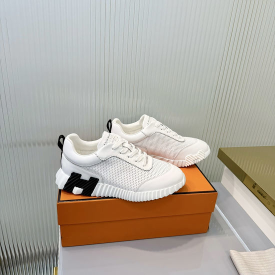 Hermes Classic Casual Sneakers Lightweight Breathable Thick Sole Walking Shoes