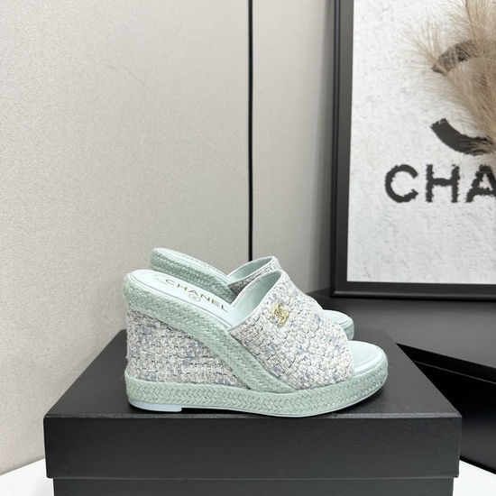 Chanel Luxury Sheepskin Linen Sole Casual Slide Sandals