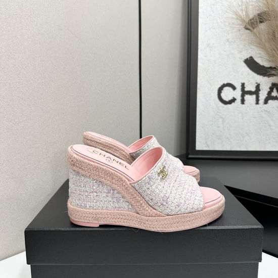 Chanel Luxury Sheepskin Linen Sole Casual Slide Sandals