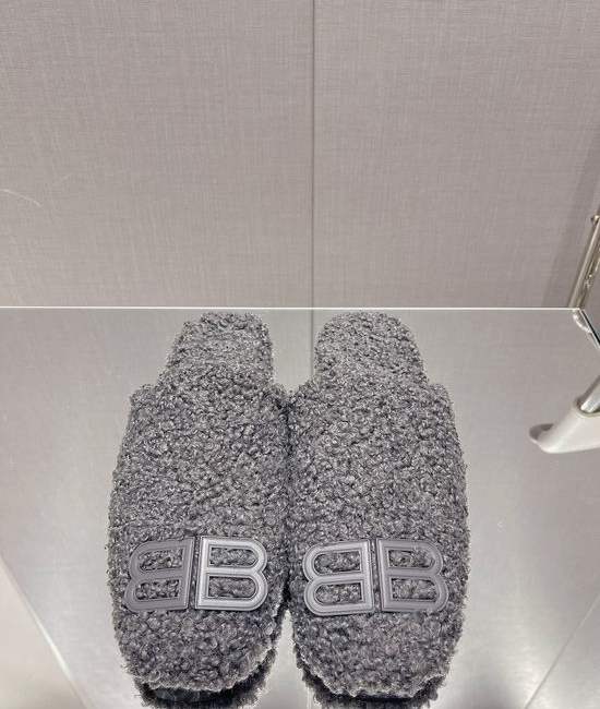 Balenciaga Genuine Wool Half Slippers Leather Sole Metal Decoration