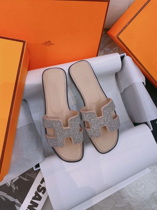 Hermes Pink Caviar Crystal Embellished Flat Slide Sandals