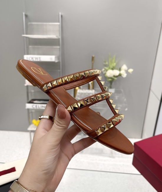 Valentino Hollow Out Rivet Decor Premium Leather Comfortable Shoes
