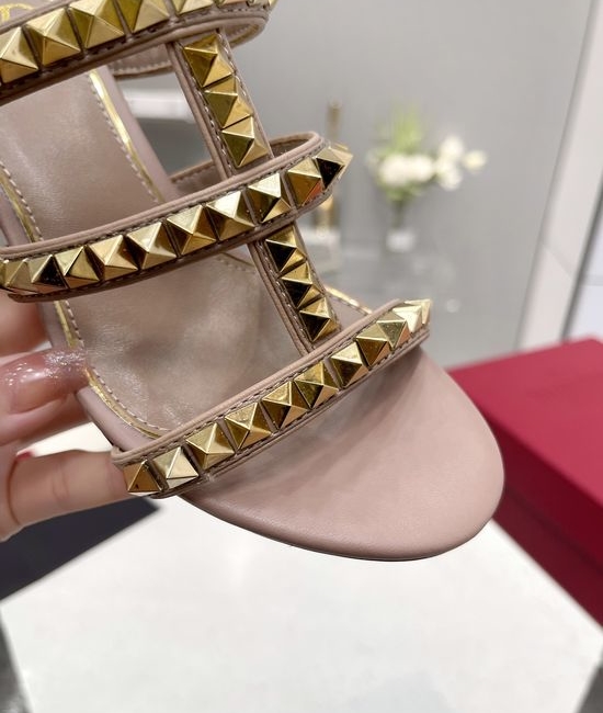 Valentino Hollow Out Rivet Decor Premium Leather Comfortable Shoes