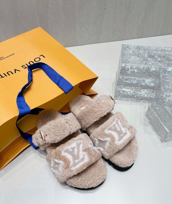 Louis Vuitton LV Thick Sole Wool Slippers Cowhide Lining Soft Comfortable