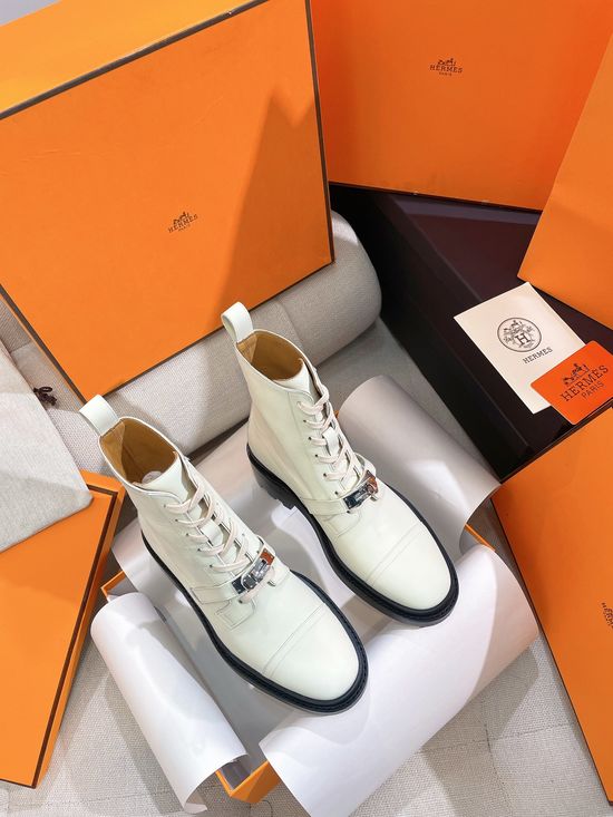 Hermes Buckle Decor Non Slip Flat Ankle Leather Boots