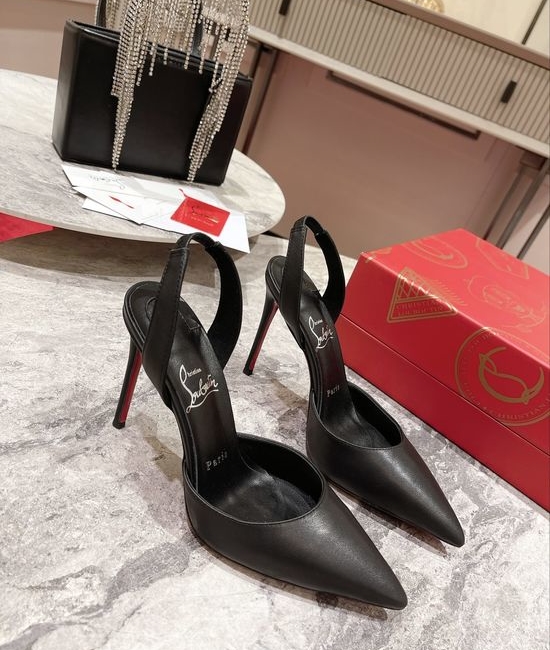 Christian Louboutine Vintage-Inspired O Marylin Black High-Heeled Shoes