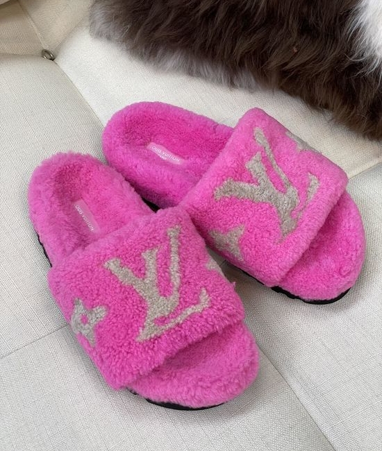 Louis Vuitton LV Soft Lamb Wool Plush Comfortable Casual Slippers