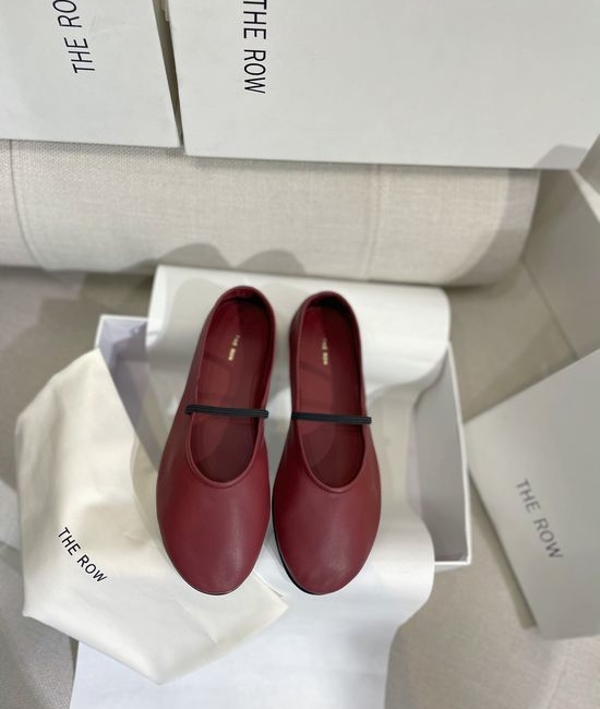 The Row Minimalist Soft Leather Ballet Flats With Elastic Strap