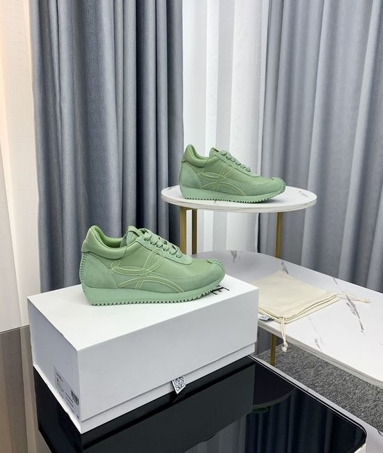 Loewe Classic Comfortable Casual Training Shoes with Premium Materials