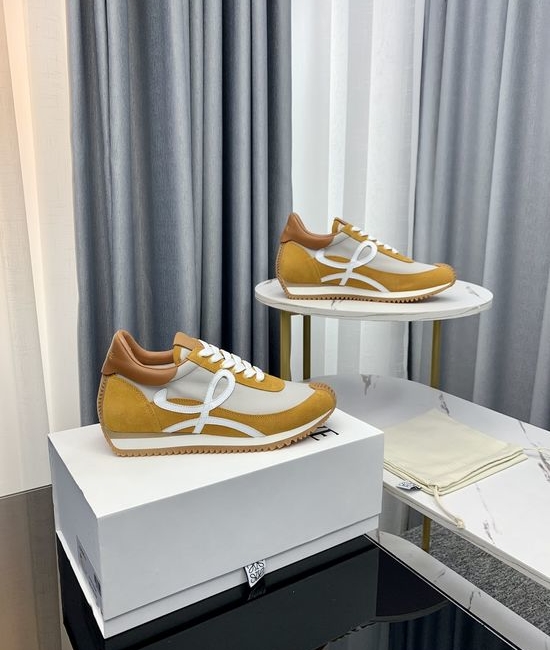 Loewe Classic Comfortable Casual Training Shoes with Premium Materials
