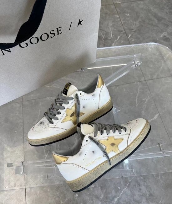 Golden Goose GGDB Gold Accent Casual Sneakers with Distressed Thick Sole