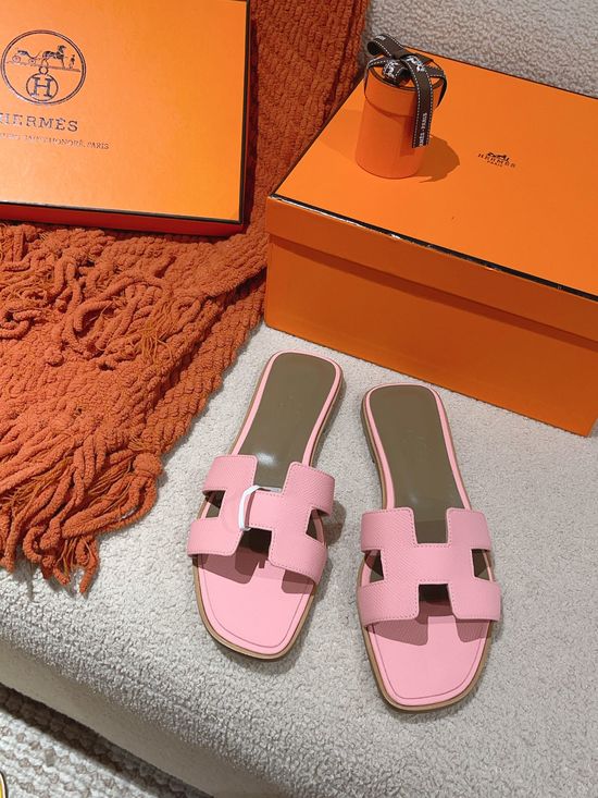 Hermes Classic Slip On Leather Sandals Versatile Comfortable Footwear