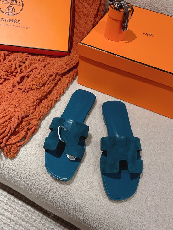 Hermes Classic Slip On Leather Sandals Versatile Comfortable Footwear