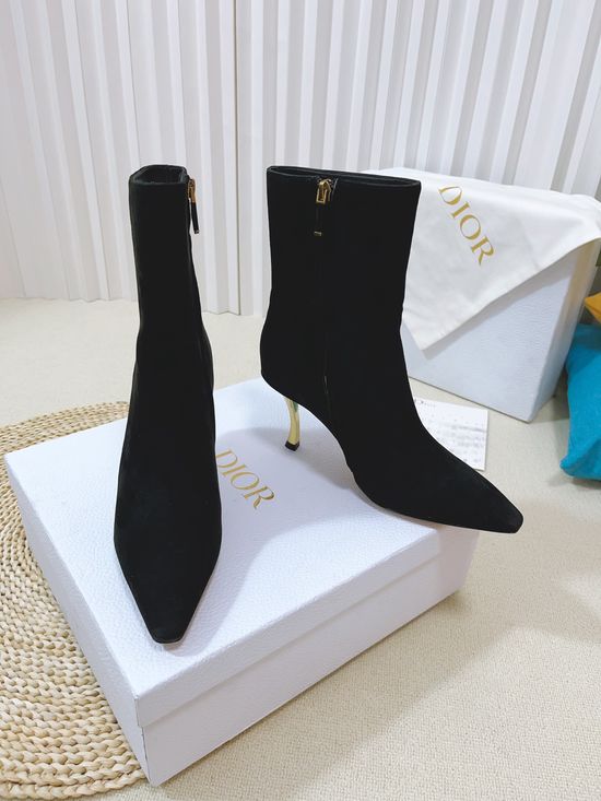 Christian Dior Sleek High Heels with Gold-Plated Stiletto