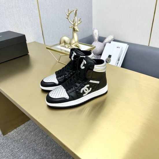Chanel Diamond Buckle High Top Casual Shoes with Quilted Detail