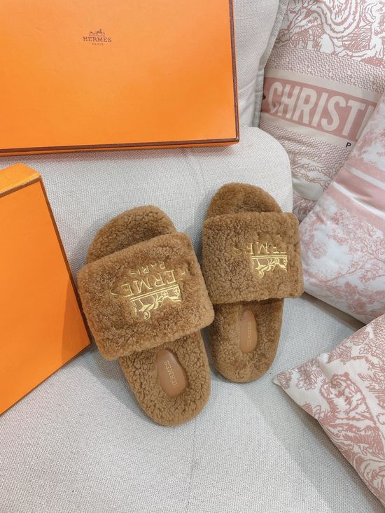 Hermes Warm Lamb Wool Slippers With Non-slip Rubber Sole