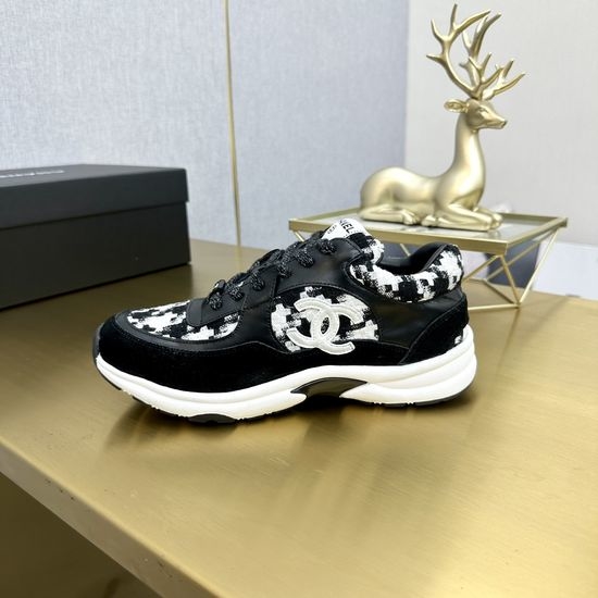 Chanel Classic Embroidered Velvet Breathable Casual Sports Sneakers