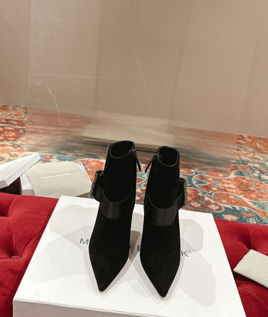 Manolo Blahnik MB Elegant Pointed Toe Stiletto Heel Ankle Boots