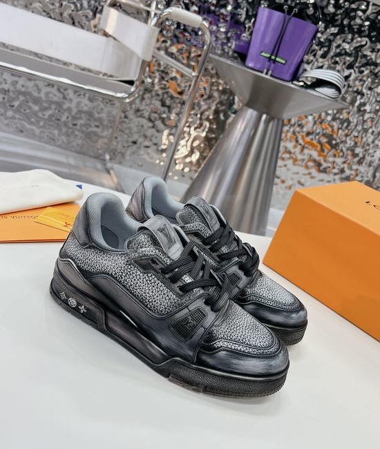 Louis Vuitton LV Premium Washed Leather Retro Basketball Sneakers Comfortable Non-slip