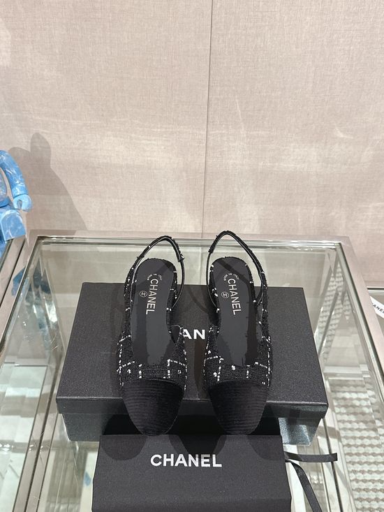 Chanel Classic Two-tone Tweed Slingback Sandals Flat Low Heel