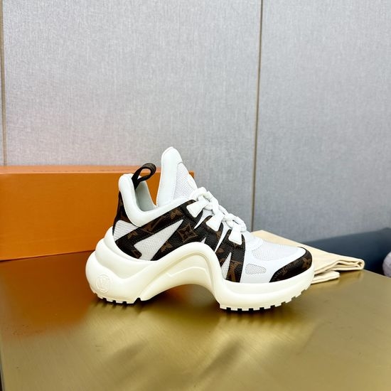 Louis Vuitton LV Wavy Sole Casual Sports Sneakers with Stitching Upper