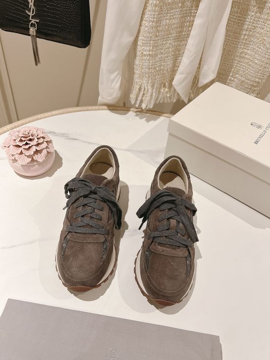 Brunello Cucinelli Classic Suede Sneakers Comfortable Lightweight Casual Footwear