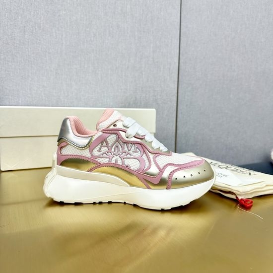 McQueen Comfortable Mesh Patent Leather Casual Running Shoes