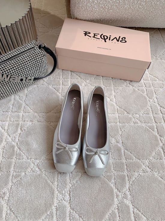 Reqins Low Heel Leather Ballet Shoes Soft Sole Comfortable Daily Footwear