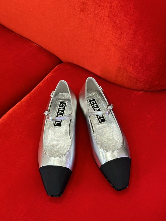 Chanel Color Block Mary Jane Shoes with Leather Sole