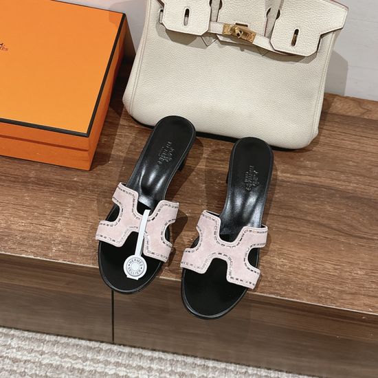 Hermes Low Heel Premium Leather Sandals Elegant Comfortable Footwear