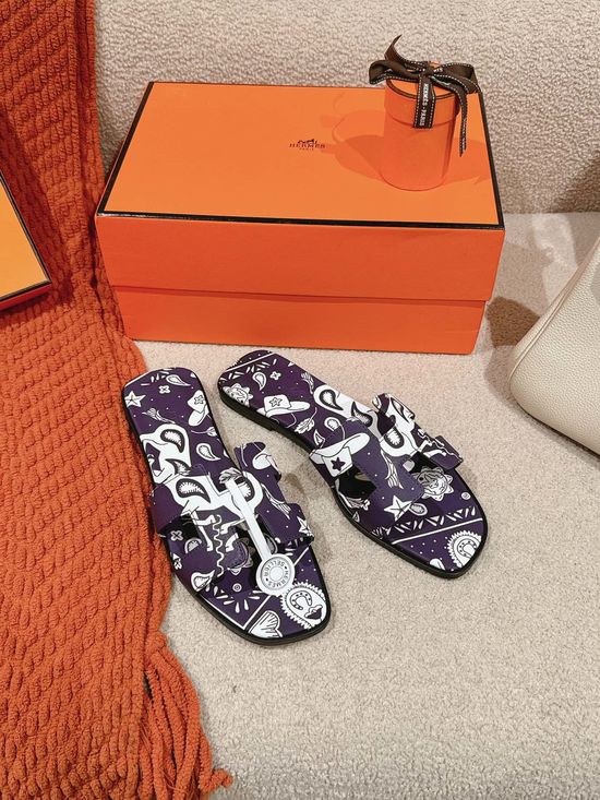 Hermes Exclusive Leather Slippers with Silk Scarves