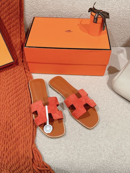 Hermes Classic Slip On Leather Sandals Versatile Comfortable Footwear
