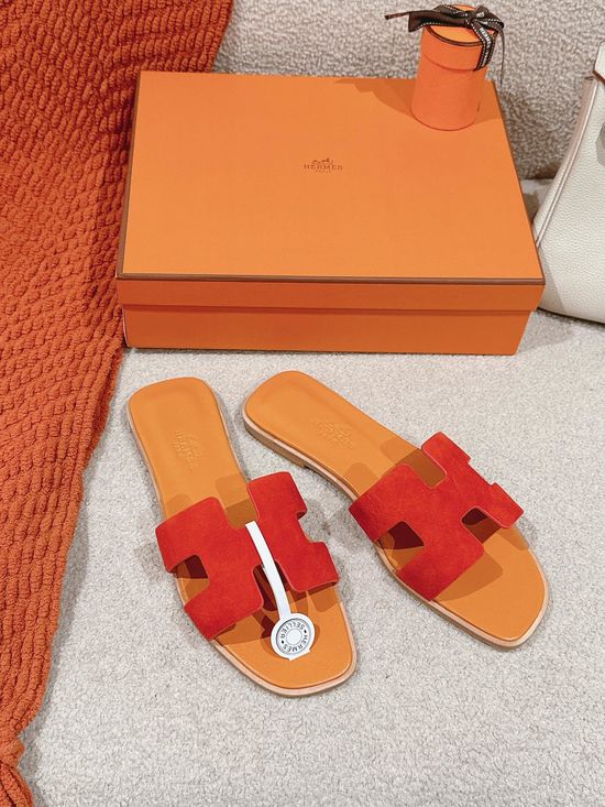 Hermes Flat Cowhide Slide Sandals Casual Comfortable Footwear