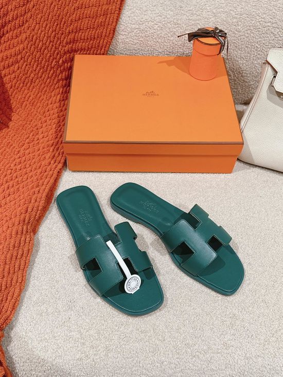 Hermes Flat Cowhide Slide Sandals Casual Comfortable Footwear