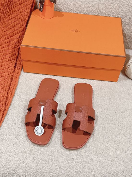 Hermes Flat Cowhide Slide Sandals Casual Comfortable Footwear