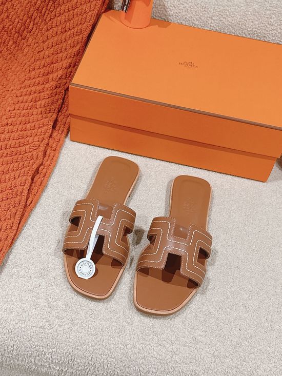 Hermes Embroidered Soft Leather Slip On Sandals Versatile Daily Wear