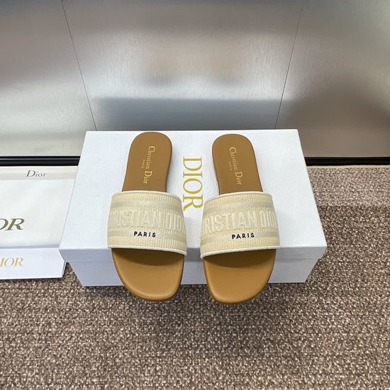 Christian Dior CD Embroidered Round-Toe Flat Sandals with Logo