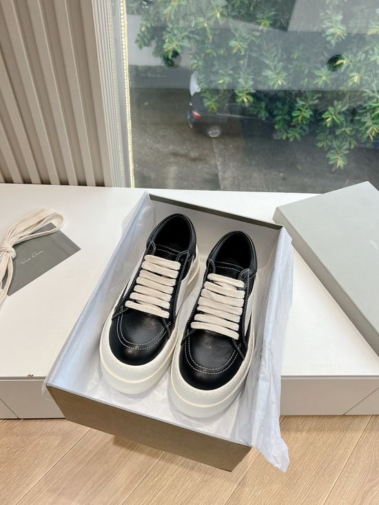 Rick Owens Full Grain Leather High Top Lace-up Casual Sneakers