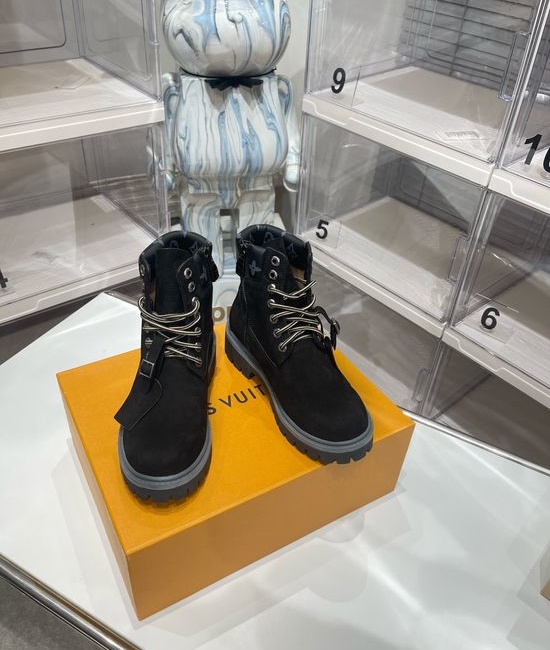 Louis Vuitton LV Waterproof Nubuck Work Boots with Non Slip Sole